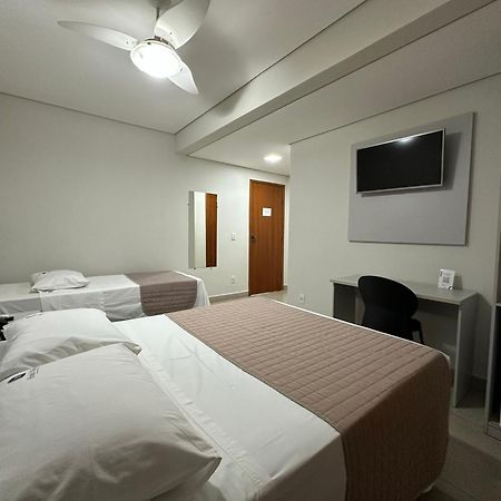 Hotel Milenio Ponte Nova Zewnętrze zdjęcie