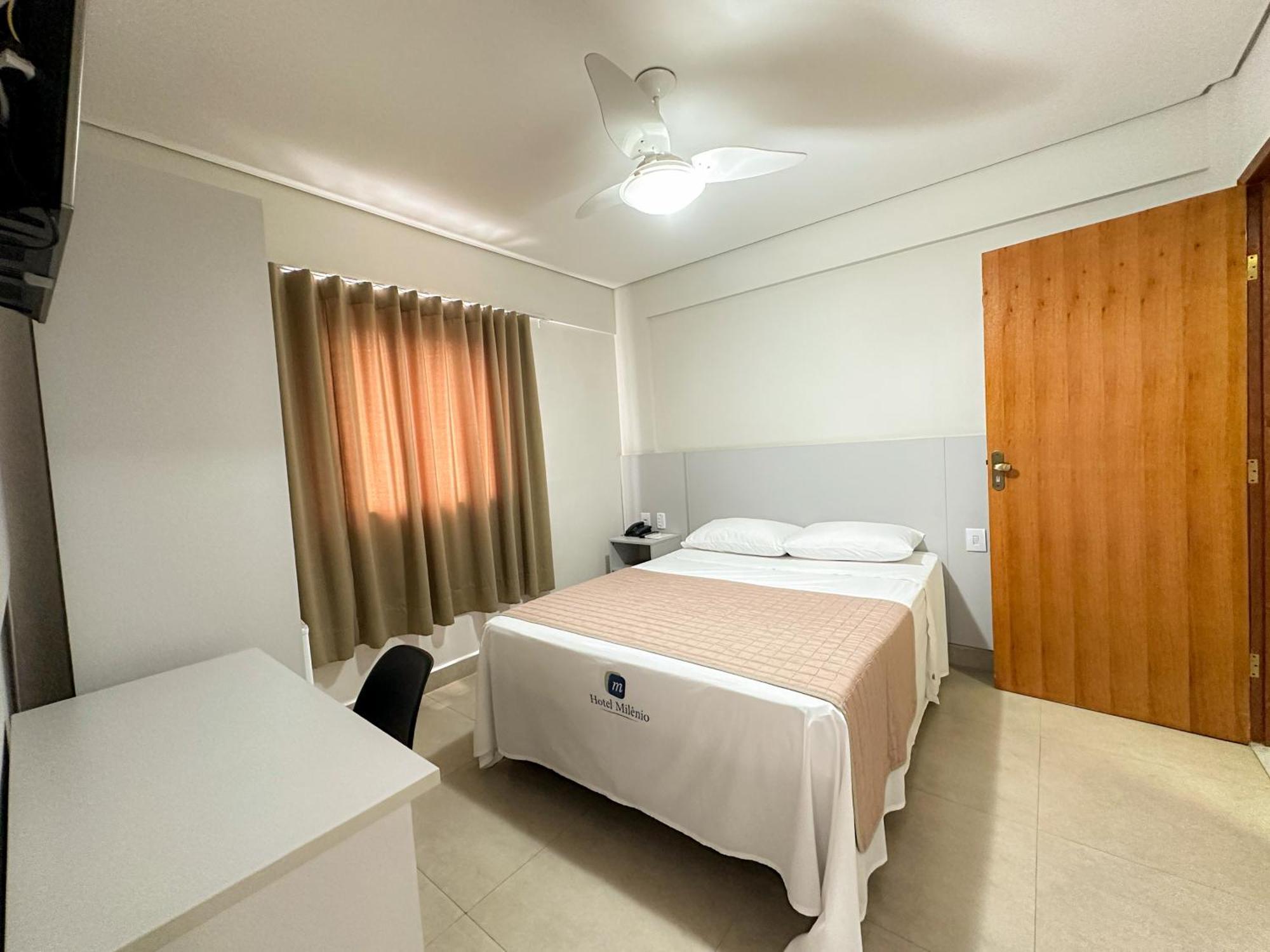 Hotel Milenio Ponte Nova Zewnętrze zdjęcie